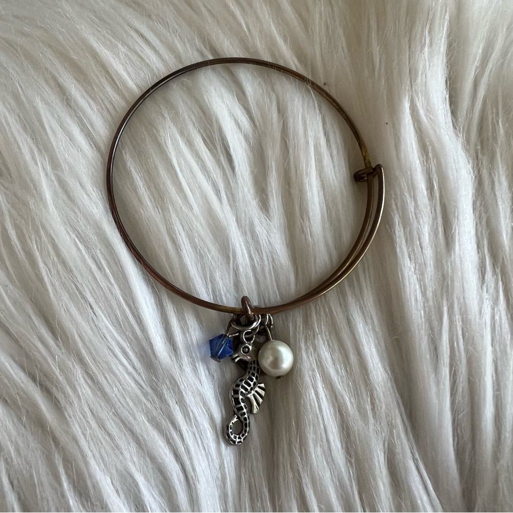 Matte Silver Seahorse and Beaded Charm Bangle Wire Bracelet